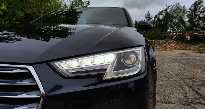 Audi A4 cena 69900 przebieg: 197831, rok produkcji 2016 z Dzierżoniów małe 301